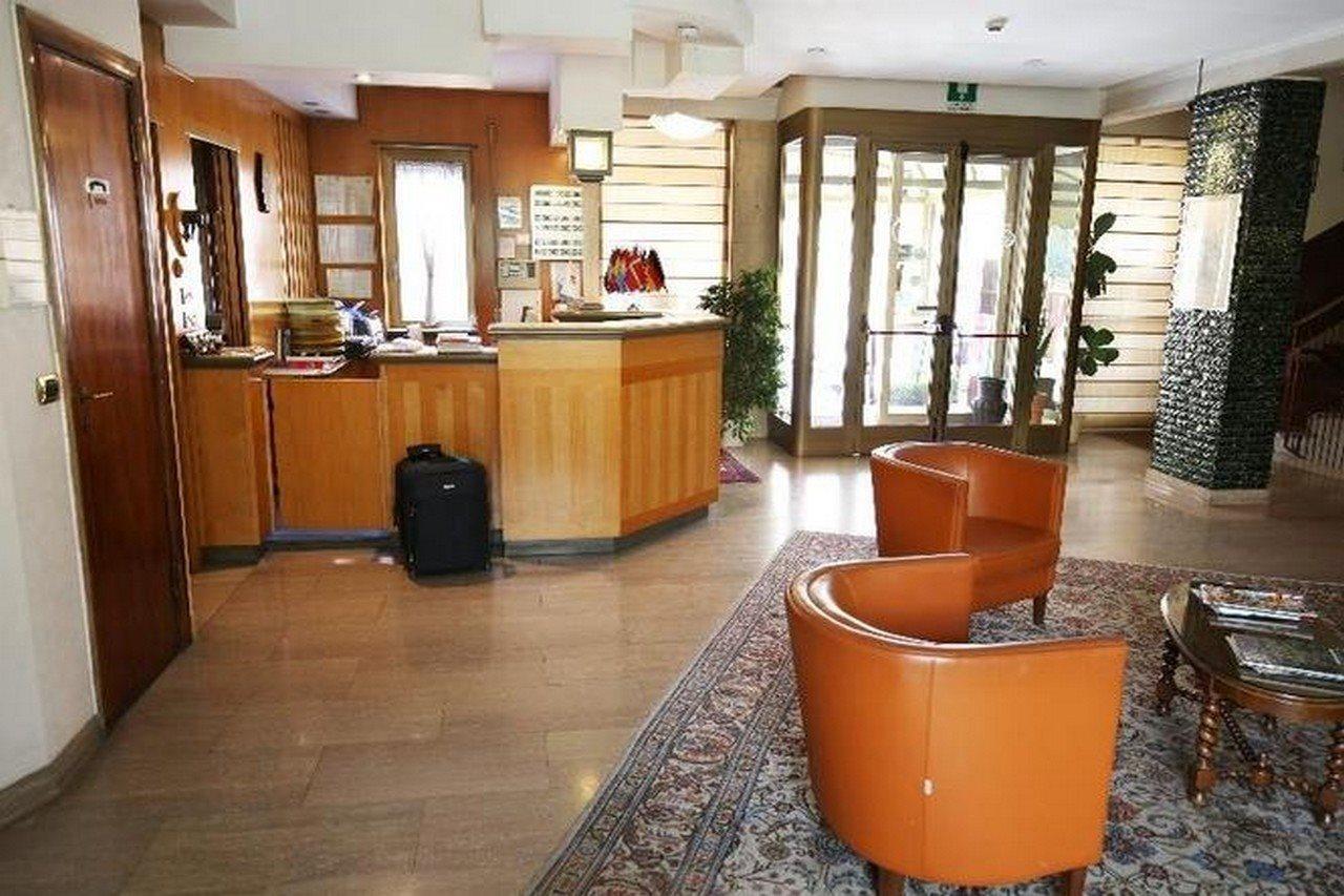 Derby Hotel 3*